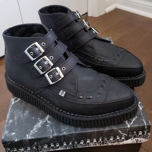 TUK-9325 creeper boot sz8